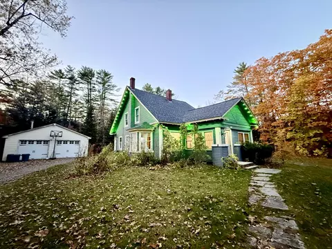 7 Old Lewiston Rd, Monmouth, ME 04265