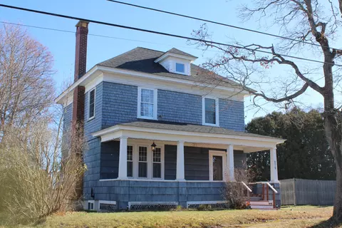 175 Maine Ave, Millinocket, ME 04462