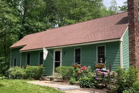 18 Merrill Rd, Freeport, ME 04032