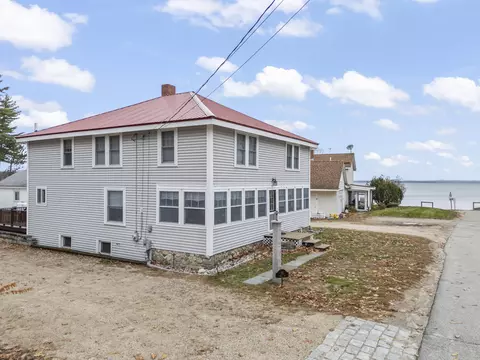 13 Quest Ave, Sebago, ME 04029