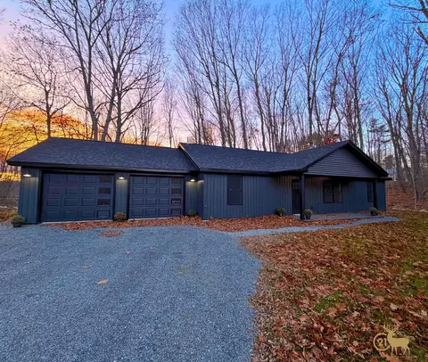 684 Millvale Rd, Bucksport, ME 04416