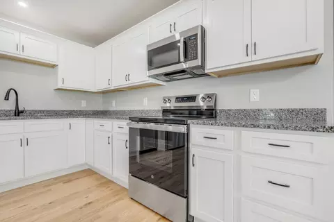 4 Meserve Farm Rd, Gorham, ME 04038 photo 3