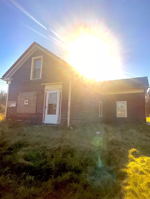 69 Mill St, Harrington, ME 04643