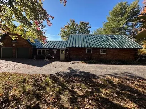 177 N Parish Rd, Turner, ME 04282