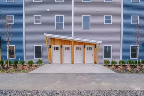 65 Dougherty Ct #203, Portland, ME 04102