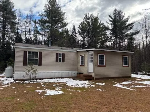23 Shingle Mill Rd, New Vineyard, ME 04956