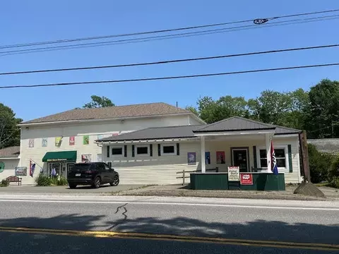 608 Atlantic Hwy, Northport, ME 04849