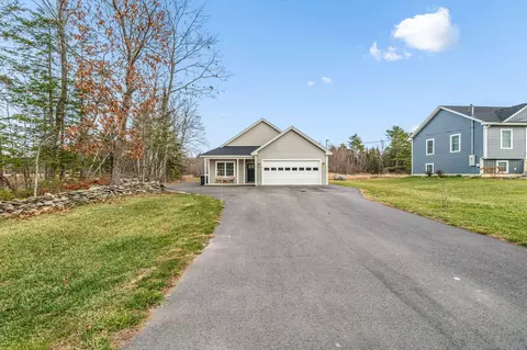 281 Partridge Ln, Hermon, ME 04401
