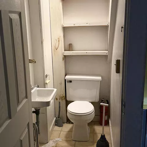 Bath - 99 State St, Brewer, ME 04412 photo 3 of 7