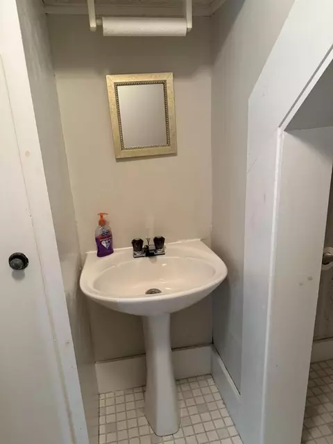 Bath - 99 State St, Brewer, ME 04412 photo 1 of 7