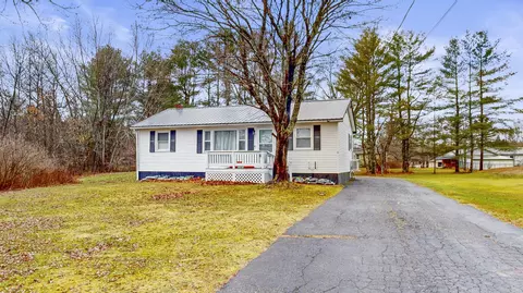 6 Cecile Ave, Augusta, ME 04330