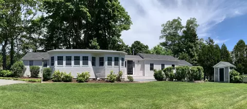 6 Gilpatrick Ln, Mount Desert, ME 04660