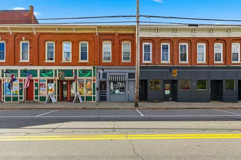 275 Main St, South Berwick, ME 03908