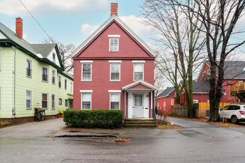 9 Willow St, Auburn, ME 04210