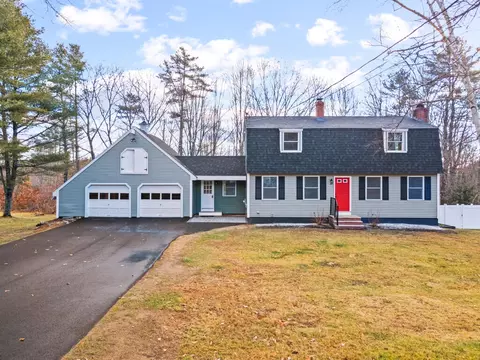 215 N Gorham Rd, Gorham, ME 04038