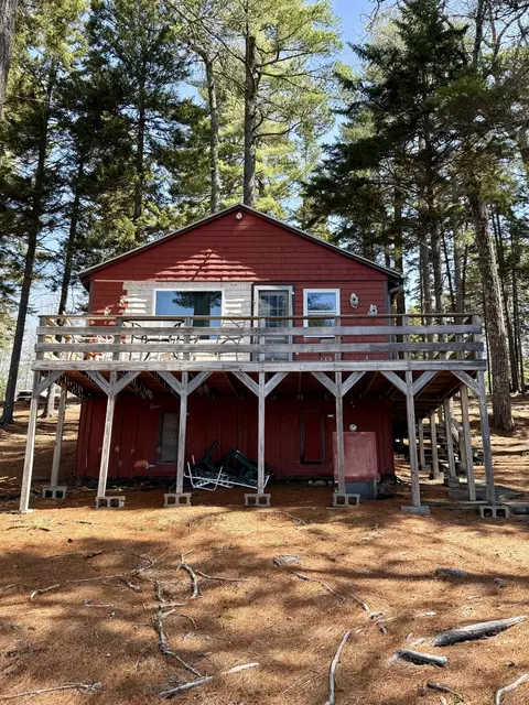 2 Eagles Perch Rd, Northfield, ME 04654
