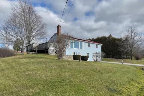38 Conary Ln, Warren, ME 04864