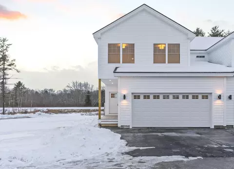 52 Hogan Cir #1, Westbrook, ME 04092
