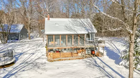 21 School St, New Portland, ME 04961