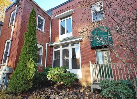 34 Lafayette St #1, Portland, ME 04101