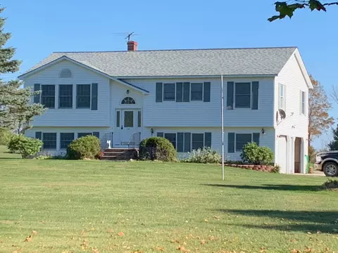 30 W Corinth Rd, Corinth, ME 04427