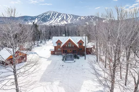5008 Twin Brook Rd, Carrabassett Valley, ME 04947