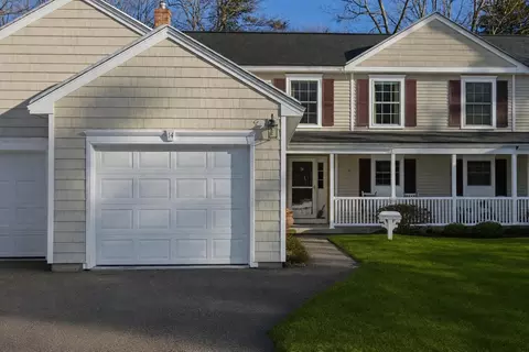 14 Hampton Glen Dr #51, Kennebunk, ME 04043