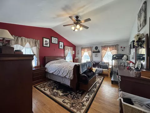 Bedroom - 387 Exeter Rd, Corinth, ME 04427 photo 4 of 21