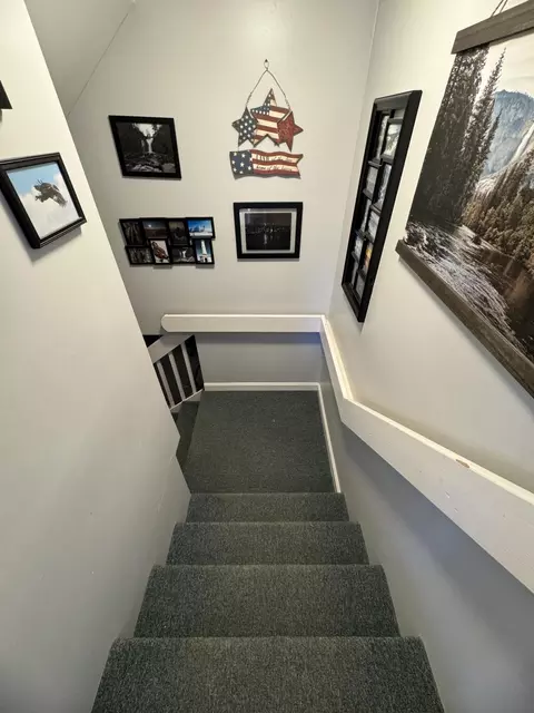 Entry Way - 387 Exeter Rd, Corinth, ME 04427 photo 7 of 10
