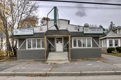 1435 Forest Ave, Portland, ME 04103