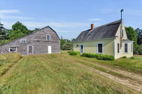 101 Greenlaw District Rd, Deer Isle, ME 04627