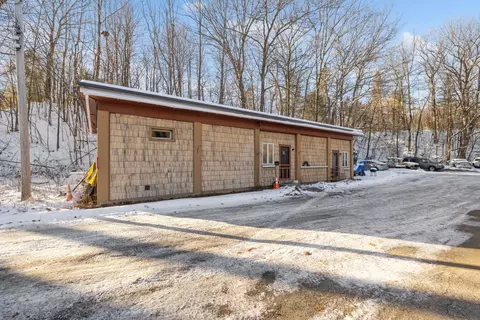 635 636 Waldo St, Rumford, ME 04276