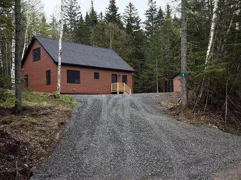 4 Barbara Ln, Rangeley, ME 04970