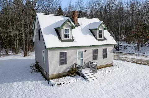 2206 Carmel Rd N, Newburgh, ME 04444