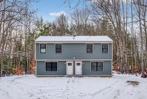 4 Primrose Ln, Saco, ME 04072