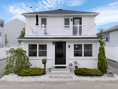 6 Seabreeze Ave, Old Orchard Beach, ME 04064