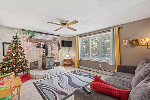 47 Landry Dr, Hollis, ME 04042