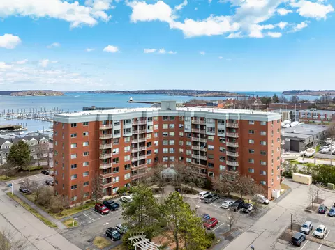 148 Breakwater Dr #801, South Portland, ME 04106