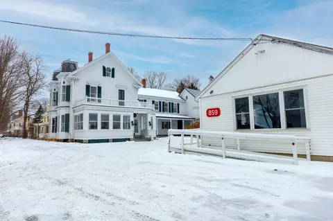 861 W Main St, Dover Foxcroft, ME 04426