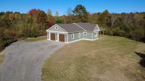 179 Weeks Rd, Gardiner, ME 04345