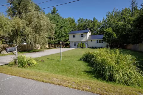 17 Mcdonald Ave, Ellsworth, ME 04605