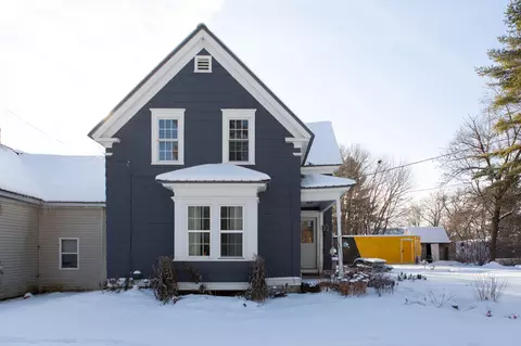 71 Franklin Ave, Houlton, ME 04730