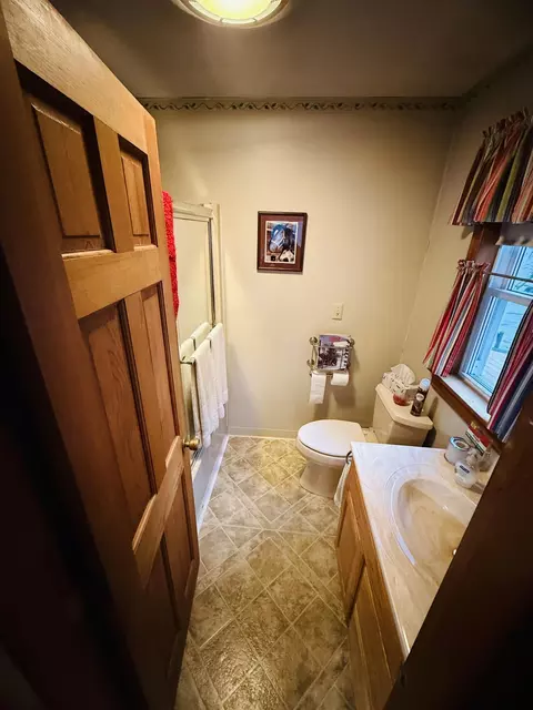 Bath - 15 Webber Ln, Amherst, ME 04605 photo 1 of 2