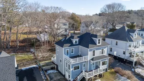 40 Atlantic Ave, Boothbay Harbor, ME 04538