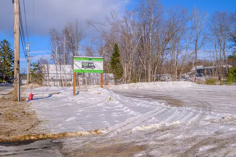 64 Portland Rd, Bridgton, ME 04009