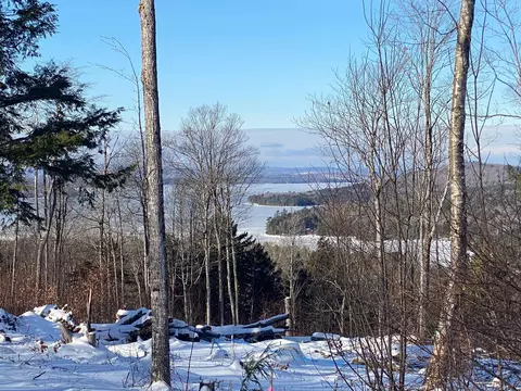 41 Bay View Dr, Greenville, ME 04441