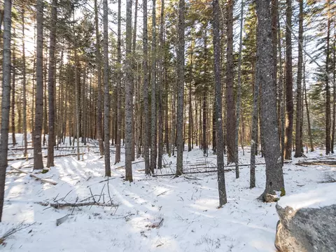 25 Long Pond Rd, Southwest Harbor, ME 04679