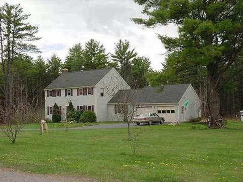 7 Foxtail Dr, York, ME 03909