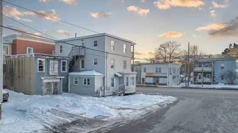 942 Lisbon St, Lewiston, ME 04240