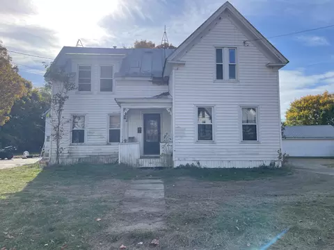 9 Heald St, Madison, ME 04950